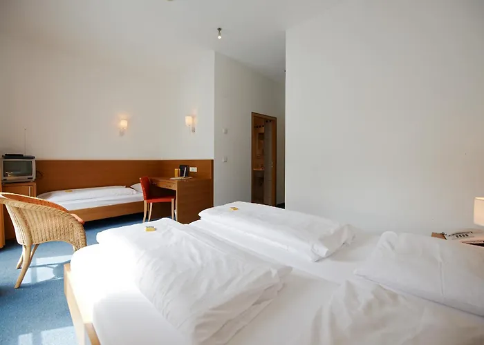 Garni Sunshine فندق